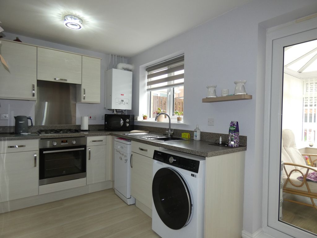 Kitchen/Diner- click for photo gallery